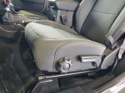 2026 Jeep Wrangler - Photo 19