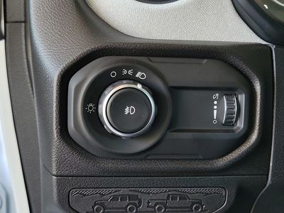 2026 Jeep Wrangler — photo 21 view