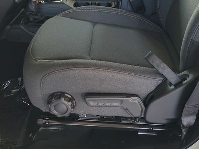 2026 Jeep Wrangler — photo 19 view