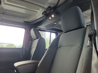 2026 Jeep Wrangler - Photo 18