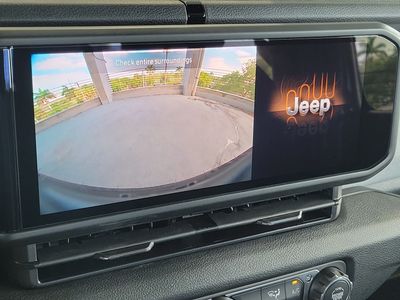2026 Jeep Wrangler - Photo 27