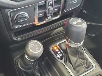 2026 Jeep Wrangler - Photo 29