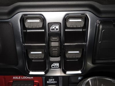 2026 Jeep Wrangler — photo 27 view