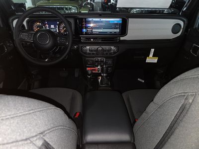 2026 Jeep Wrangler — photo 18 view