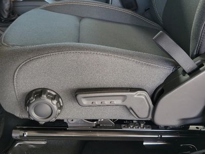 2026 Jeep Wrangler — photo 18 view
