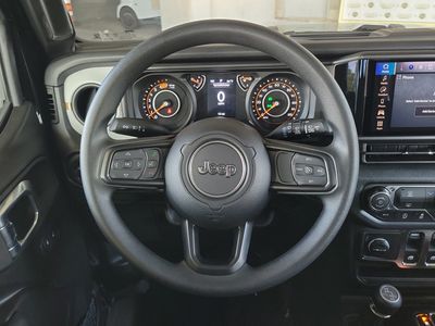 2026 Jeep Wrangler — photo 21 view