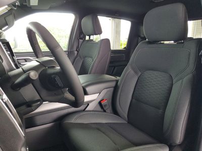 2026 Ram 1500 — photo 18 view