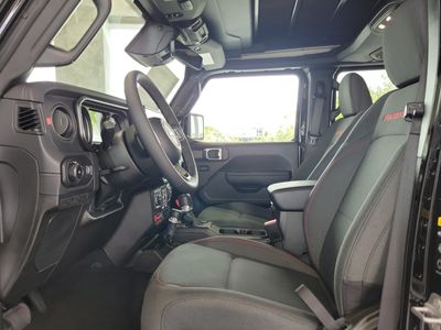 2026 Jeep Wrangler - Photo 17