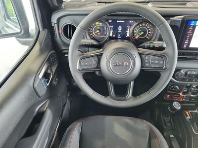 2026 Jeep Wrangler - Photo 11