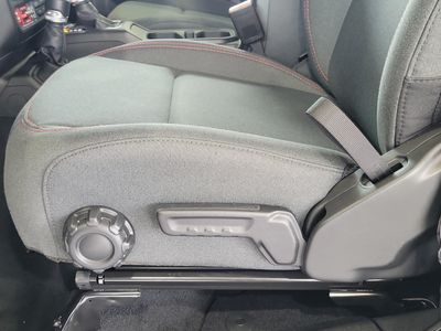 2026 Jeep Wrangler - Photo 19