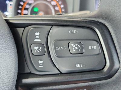 2026 Jeep Wrangler - Photo 23