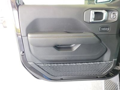 2026 Jeep Wrangler - Photo 15