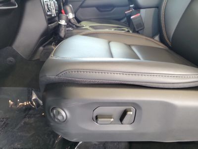 2026 Jeep Wrangler - Photo 11