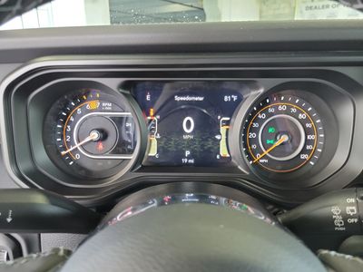 2026 Jeep Wrangler - Photo 21