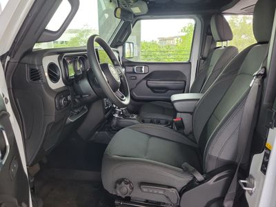 2026 Jeep Wrangler — photo 17 view