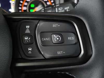 2026 Jeep Wrangler - Photo 24