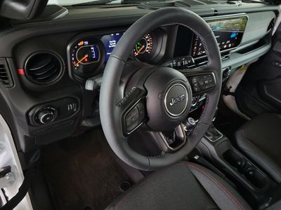 2026 Jeep Wrangler - Photo 17