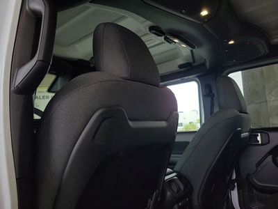 2026 Jeep Wrangler - Photo 10