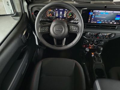 2026 Jeep Wrangler - Photo 12
