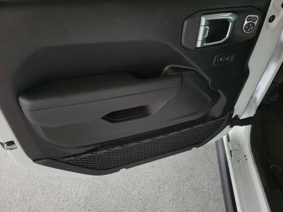 2026 Jeep Wrangler - Photo 15