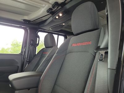 2026 Jeep Wrangler - Photo 17