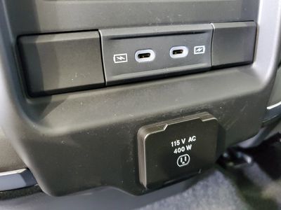 2026 Ram 1500 — photo 13 view