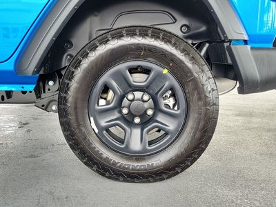 2026 Jeep Wrangler — photo 7 view