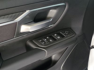 2026 Ram 1500 — photo 16 view
