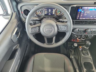 2026 Jeep Wrangler - Photo 12