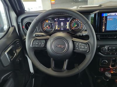2026 Jeep Wrangler - Photo 22