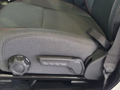 2026 Jeep Wrangler - Photo 19
