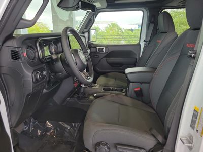 2026 Jeep Wrangler - Photo 17