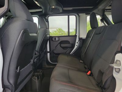 2026 Jeep Wrangler - Photo 9