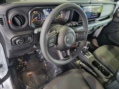 2026 Jeep Wrangler - Photo 16