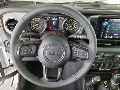 2026 Jeep Wrangler — photo 17 view