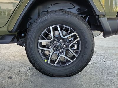2026 Jeep Wrangler — photo 7 view