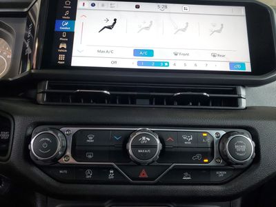 2026 Jeep Wrangler — photo 27 view