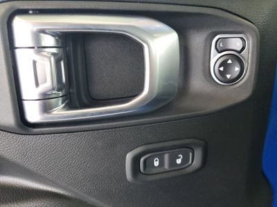 2026 Jeep Wrangler — photo 14 view