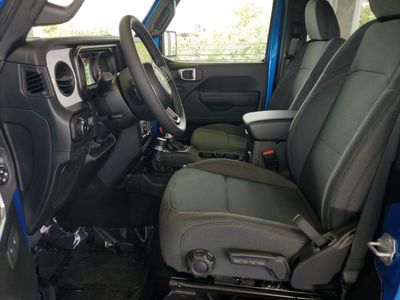 2026 Jeep Wrangler — photo 17 view