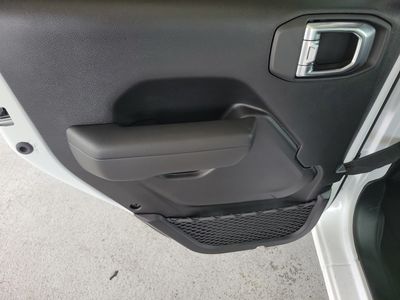 2026 Jeep Wrangler — photo 13 view