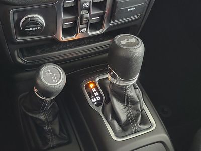 2026 Jeep Wrangler — photo 30 view