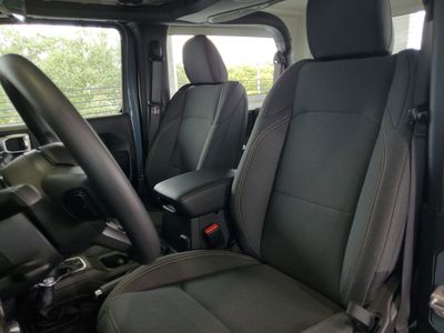 2026 Jeep Wrangler — photo 18 view