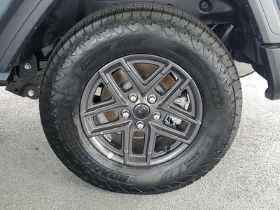 2026 Jeep Wrangler — photo 7 view