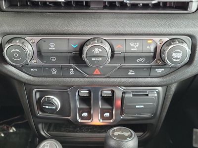 2026 Jeep Wrangler — photo 26 view