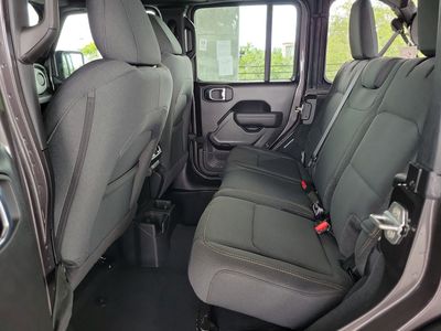 2026 Jeep Wrangler — photo 9 view
