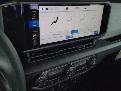 2026 Jeep Wrangler — photo 29 view