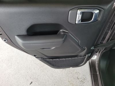 2026 Jeep Wrangler — photo 13 view