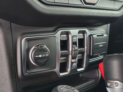 2026 Jeep Wrangler — photo 15 view