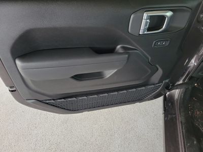 2026 Jeep Wrangler — photo 14 view
