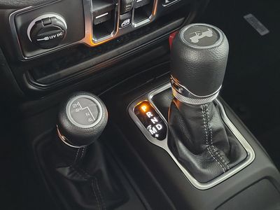 2026 Jeep Wrangler — photo 30 view